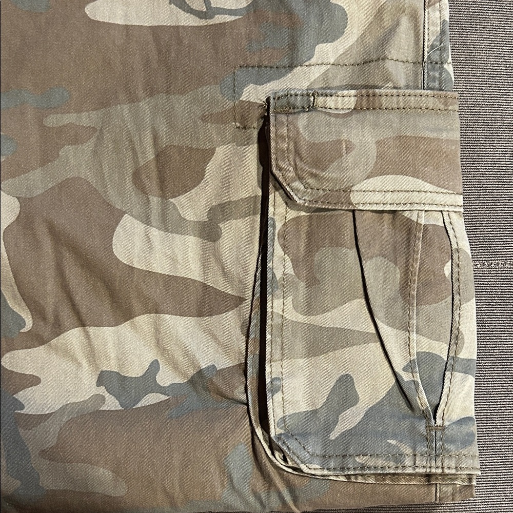 Wrangler Men's Tan Camouflage Cargo Pants 40 x 32 - Picture 5 of 5